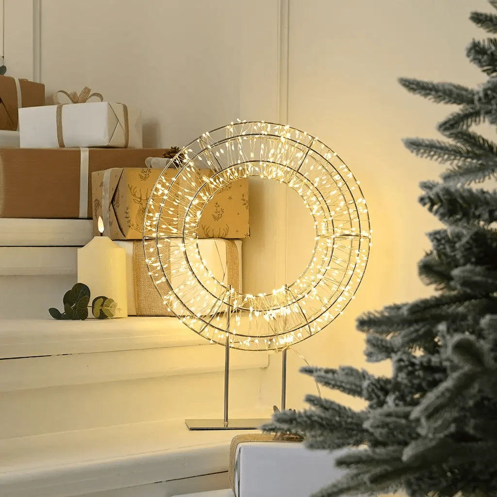 DEWDROP WREATH ON STAND 45CM